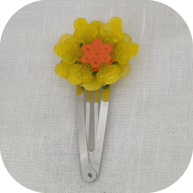 Barrette fleur en perles à repasser pince clic clac