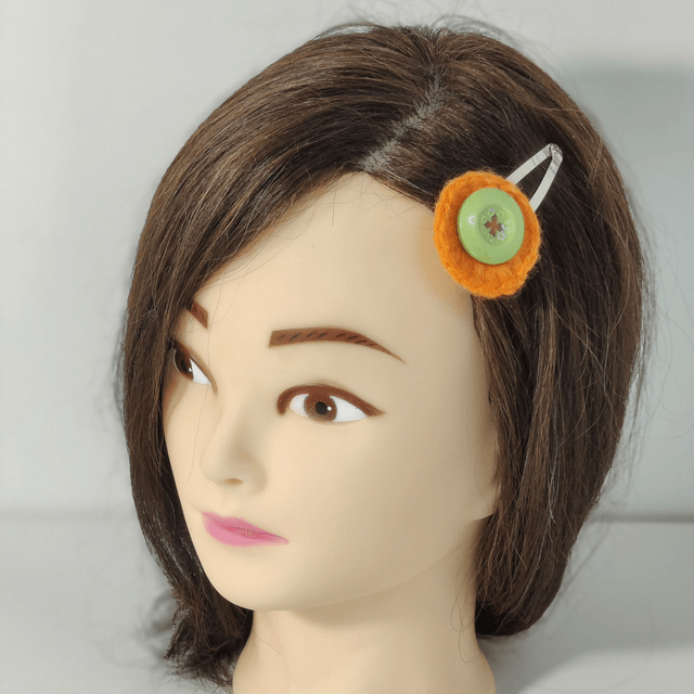 Barrette fleur simple orange crochet bouton vert clic clac