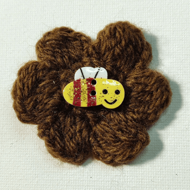Barrette fleur simple chocolat crochet bouton abeille pince crocodile