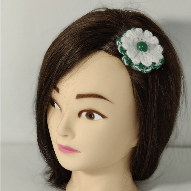 Barrette fleur double vert blanc crochet bouton vert pince crocodile